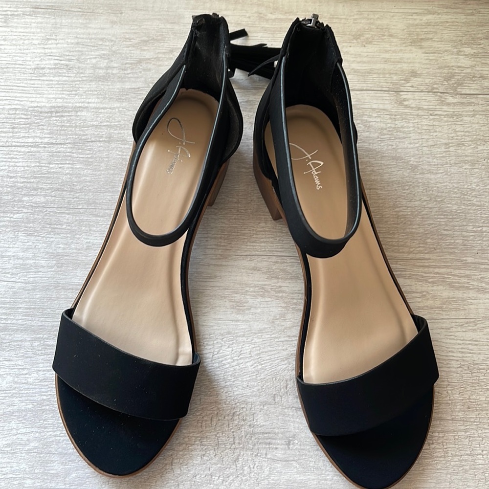 Black Low Heel Sandal